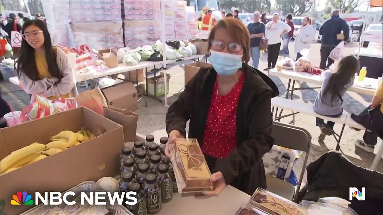 Chefs come together to feed evacuees and fire crews