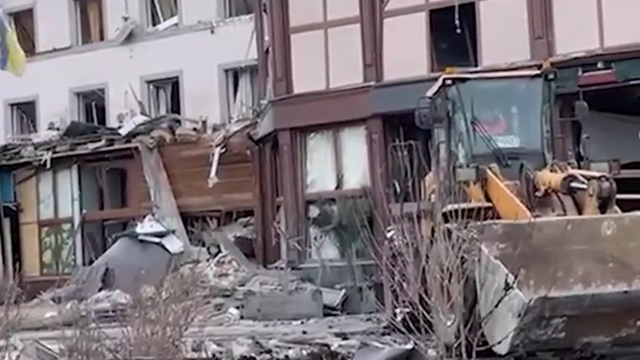 The aftermath of the Russian missile attack on Kryvyi Rih last night. Four people