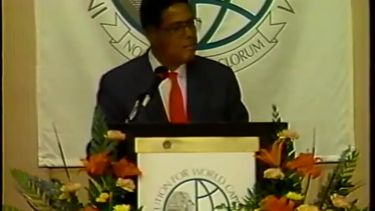 Thomas Sowell - Economic vs Political Decision Making