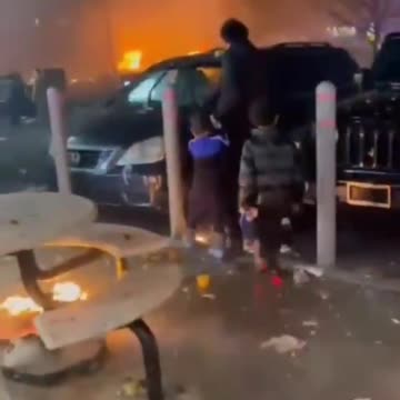 New Footage .... Fast food restaurant damaged in the Philly Plane Crash