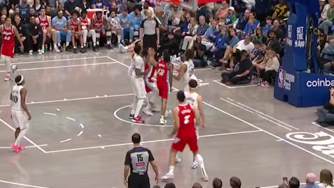 NBA - Ja with some ridiculousness off the bounce and in the air 😮‍💨