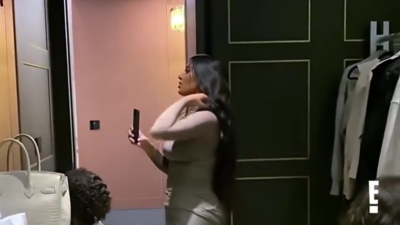 Kourtney & Kim Kardashian Take Armenia: Post-Fight Tensions Boil Over! 🔥 | KUWTK | ChillOutchamber