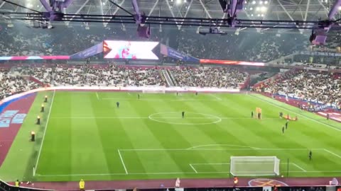 West Ham vs Newcastle (London Stadium amazing atmosphere)