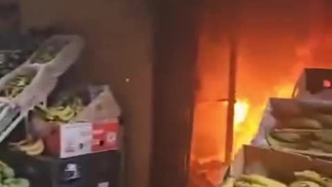 The usual suspect sets fire to a fruit shop in Spain and then runs away like a rat.