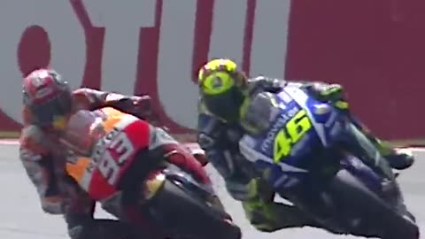 Rossi vs Marquez on the final lap at Assen