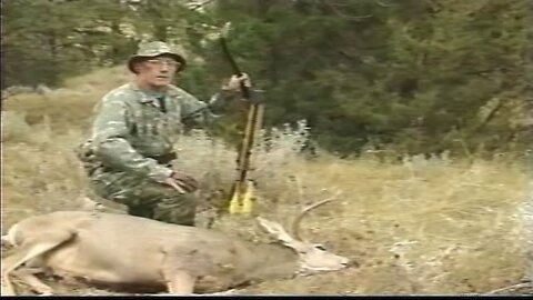 PRIMITIVE SURVIVAL, Live Bow Deer Kill And Field Dressing, LAPINSKI