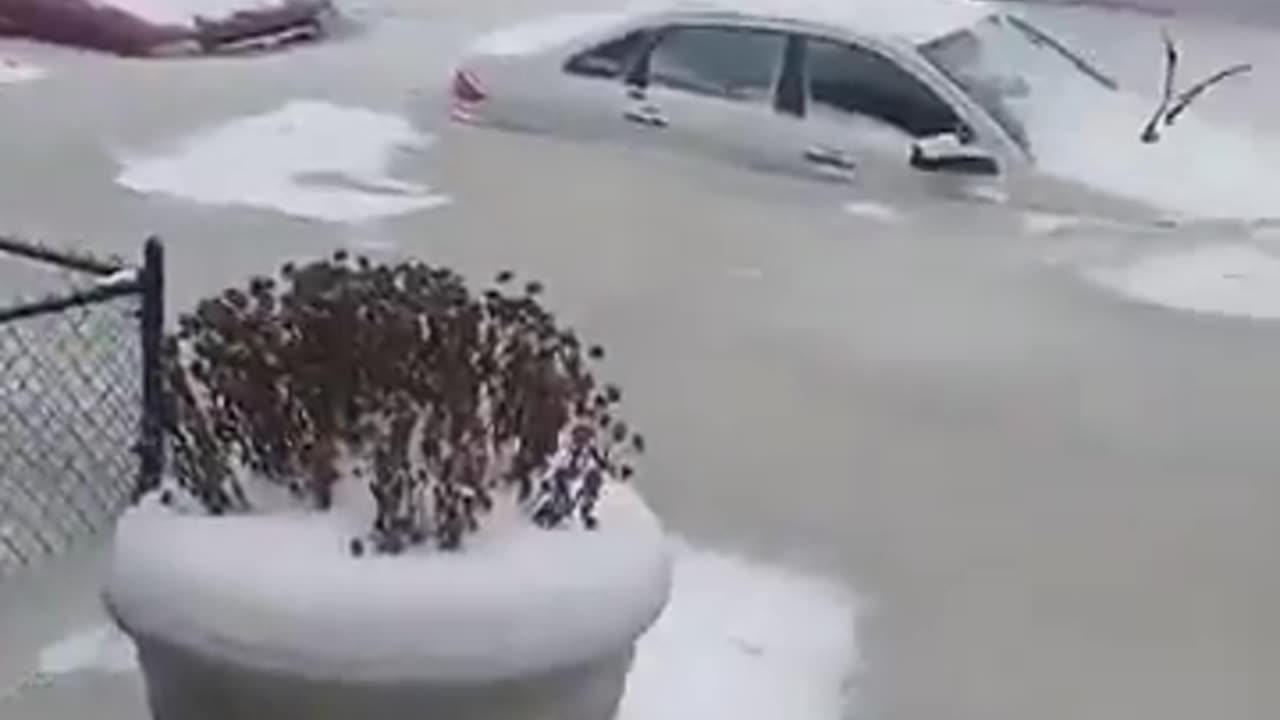 🚨🇺🇸 Meanwhile in Detroit, US Holy - first Detroit flooded & then it froze ‼️