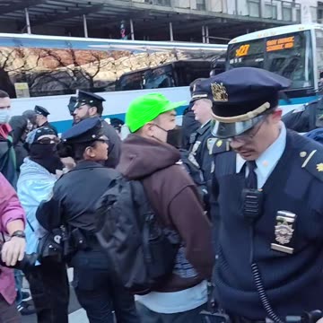 Democrat New York City mayor arrests PEACEFUL pro-Palestine students.