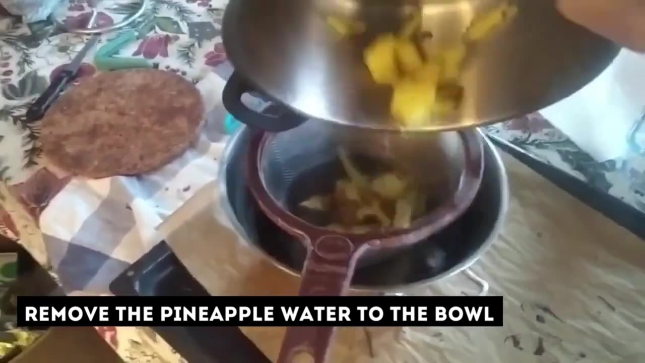 How to Make Pineapple Water