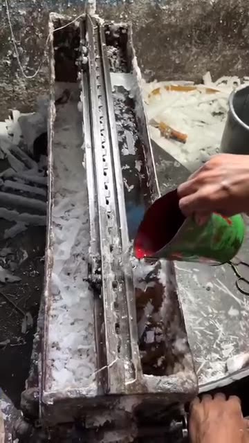 "FROM WAX TO LIGHT: Inside the Fascinating Candle Making Process You Never Knew About!"