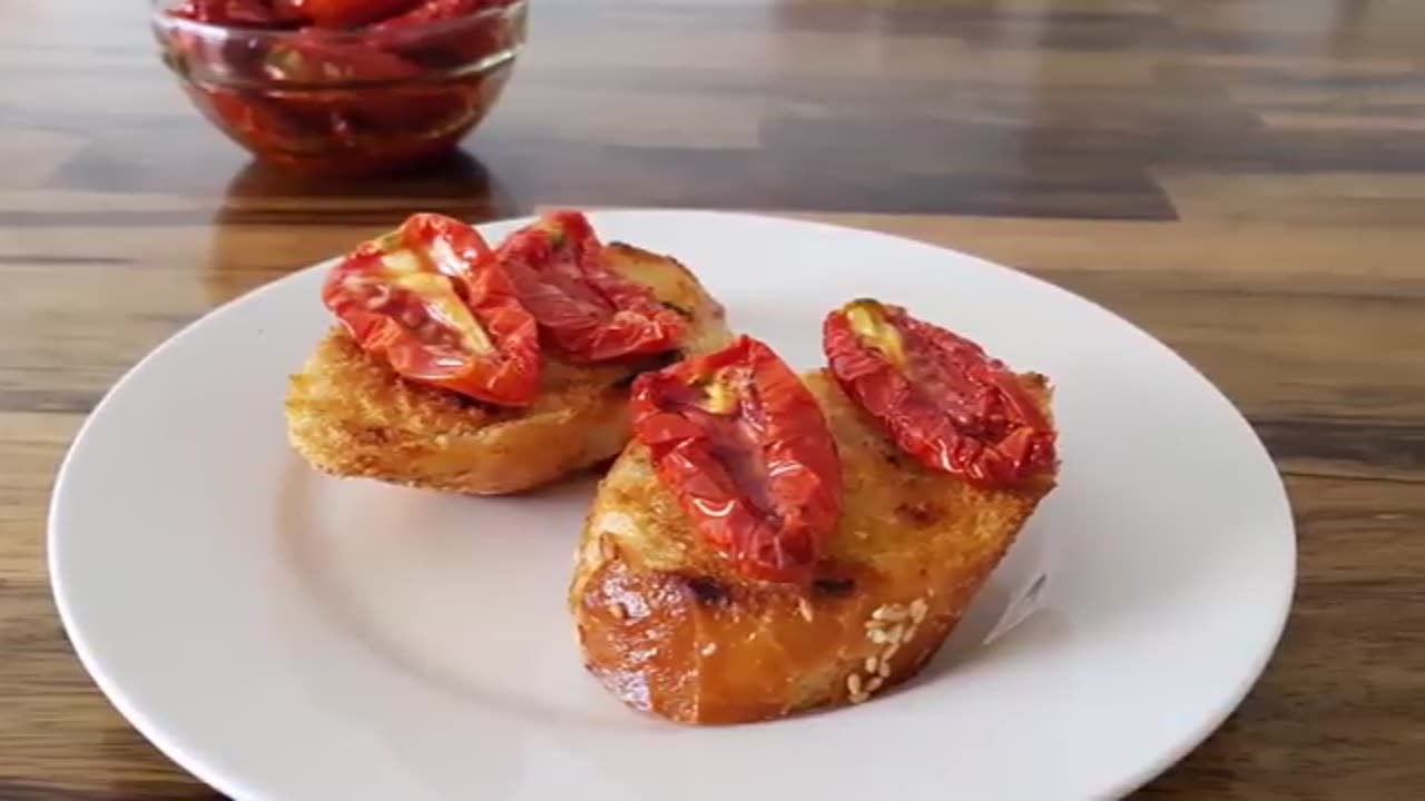 How to Make Oven-Dried Tomatoes | Slow-roasted tomatoes