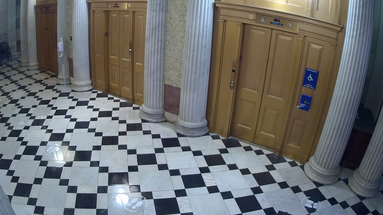 0211USCS02UpperSenDoorElevators_2021-01-06_07h18min26s720ms.mp4