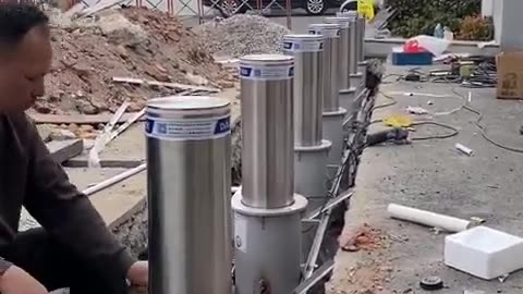 Behind the construction of a hydraulic barrier