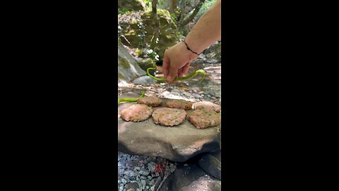 Taş Üzerinde Köfte 🥩