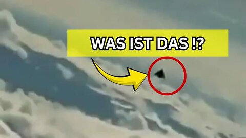 Der Pilot reagiert blitzschnell um das dreieckige MACH 20 UFO gerade noch zu filmen