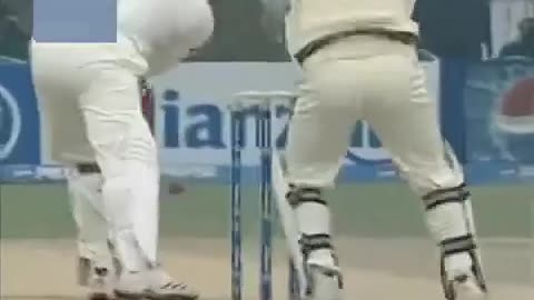 Danish Kaneria & Bowling Techniques