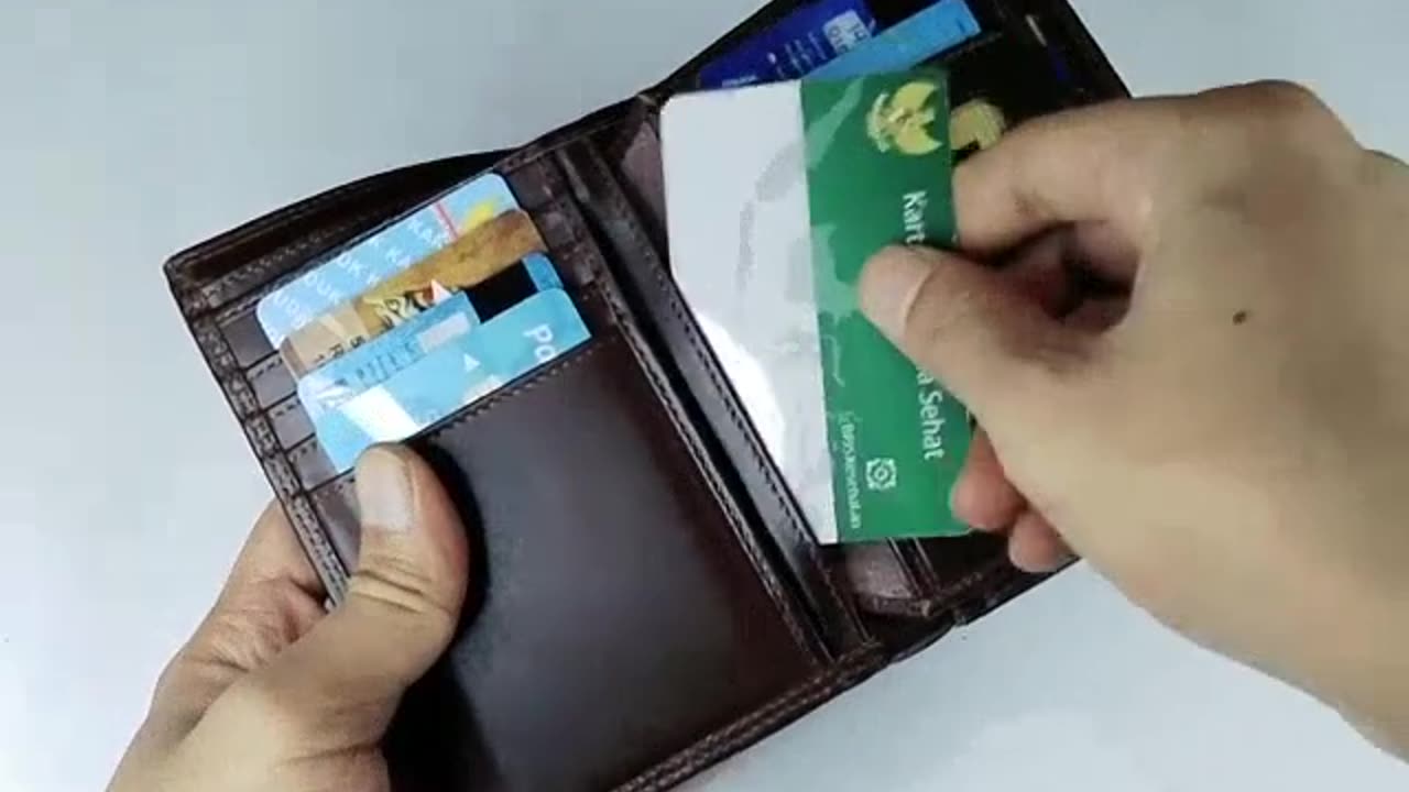 Best Leather Wallet for Men (3/4 Model) - Genuine Leather Wallet Inside Out Design
