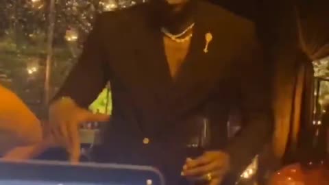 🔥🚨DEVELOPING: NBA legend LeBron James was spotted ‘having the time of his ...