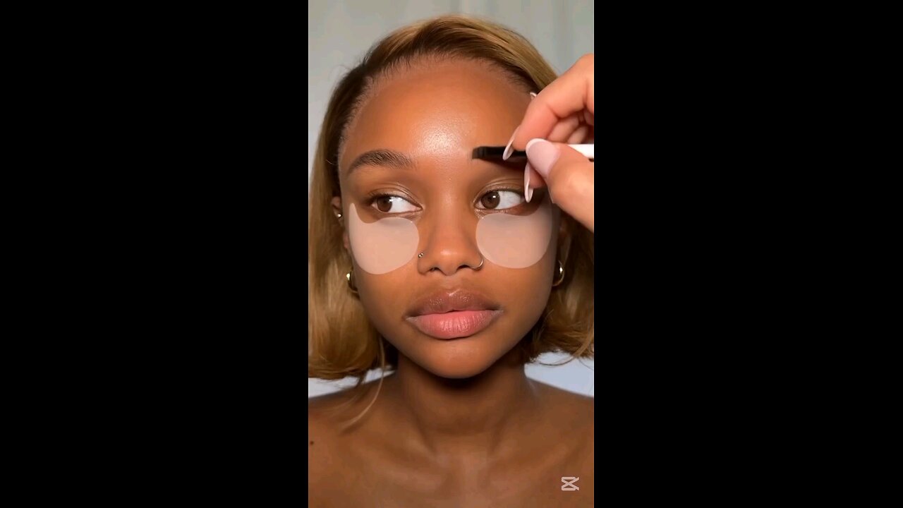 Maquillage Simple et Rapide : Astuces Faciles pour un Look Parfait !