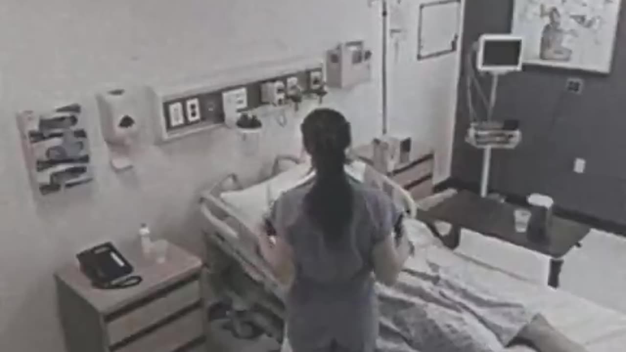 Nurse Caught Exposing Herself To Patient👀 Thoughts? 💭