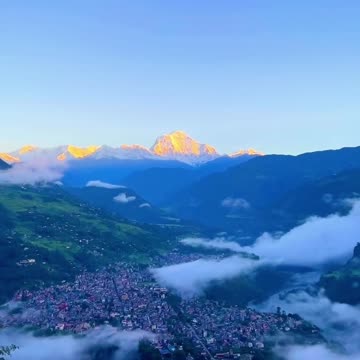 Mountain view Nepal - sagarmathaa