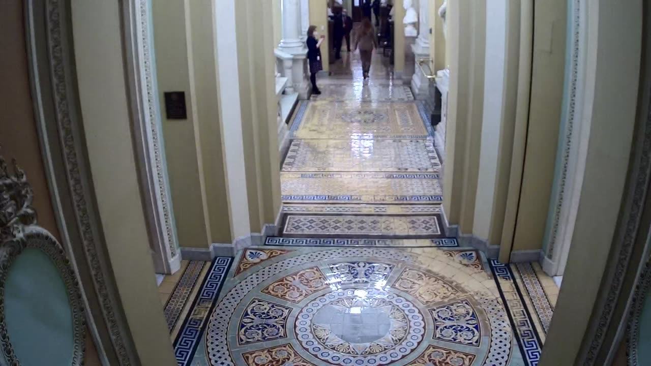 0205USCS02WestStairsnearS221_2021-01-06_20h40min02s077ms.mp4