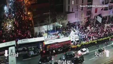 Crowds form as police move again to arrest South Korea's Yoon