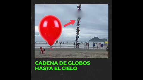 Vendedor gana popularidad por la gran cantidad de globos que lleva