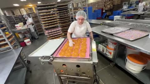 Las Vegas's MOST FAMOUS Donuts are Made