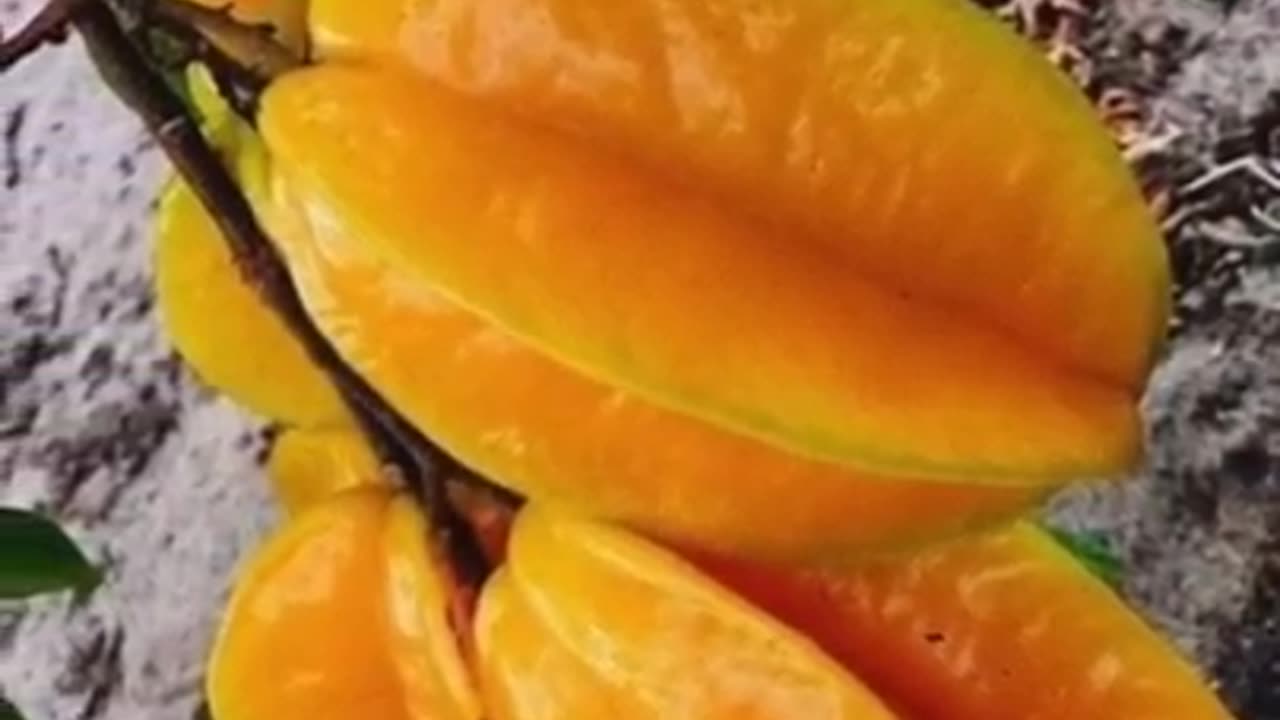 Two benefits of eating star fruit