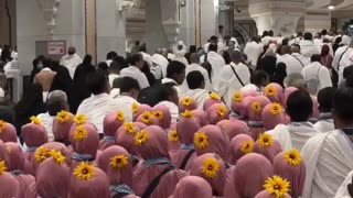 Indonesian Women Walking Safa and Marwa in Makkah with Beautiful Sunflower Attire