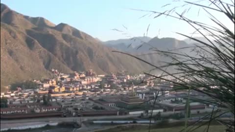 SMALL CITIES IN TIBET