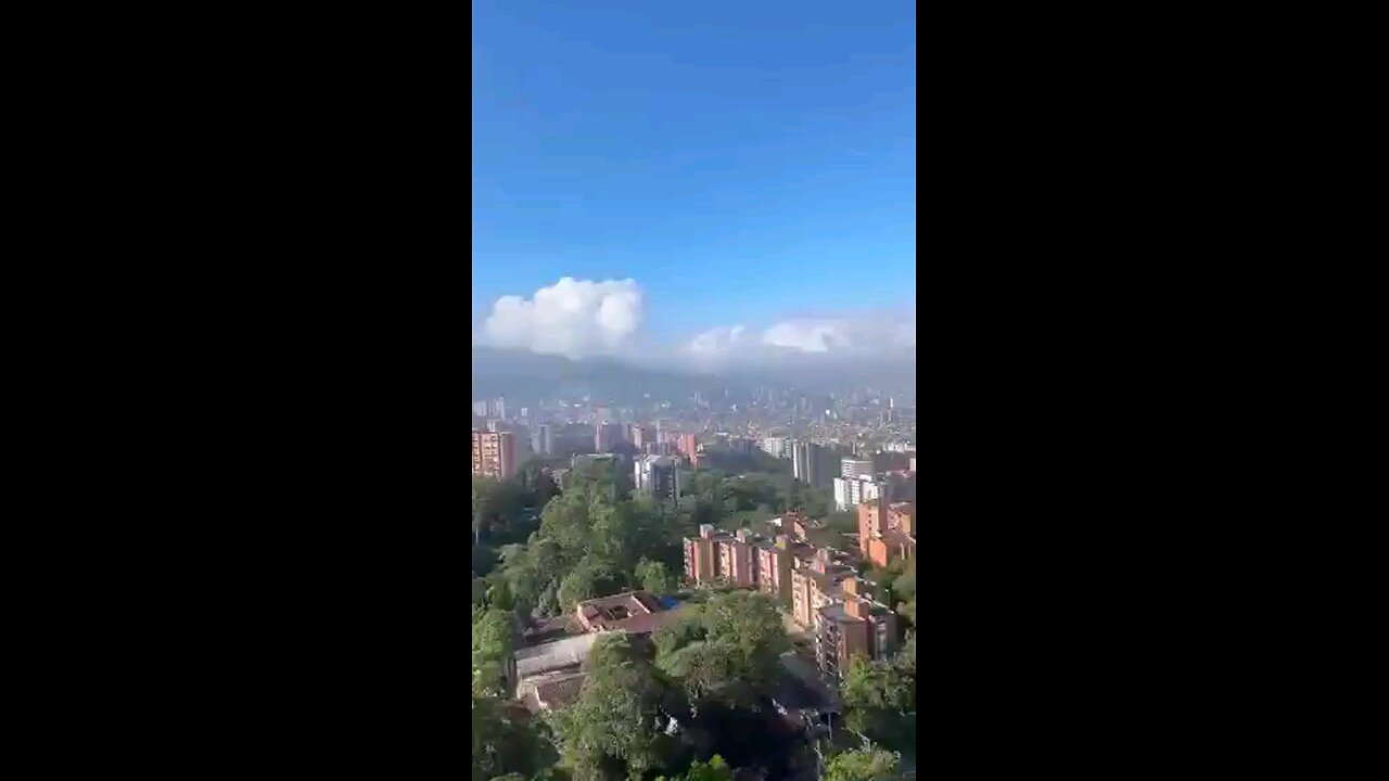 UAPs over Medellin, Colombia, 12/31/24.