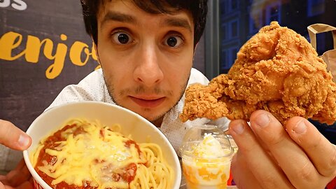 FILIPINO Chicken and Fast Food Spaghetti?? 🇵🇭🍗 London Jollibee