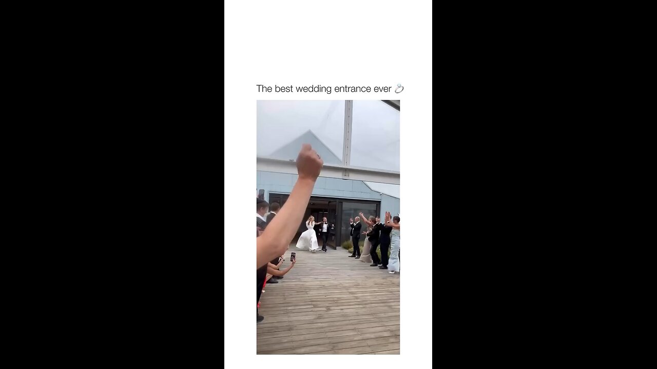 The Most EPIC Wedding Entrance You’ll Ever See! 💃🔥