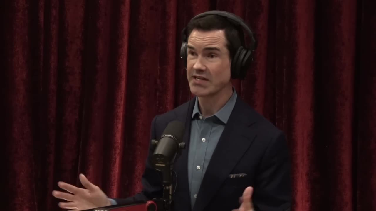 Joe Rogan Experience #2045 - Jimmy Carr