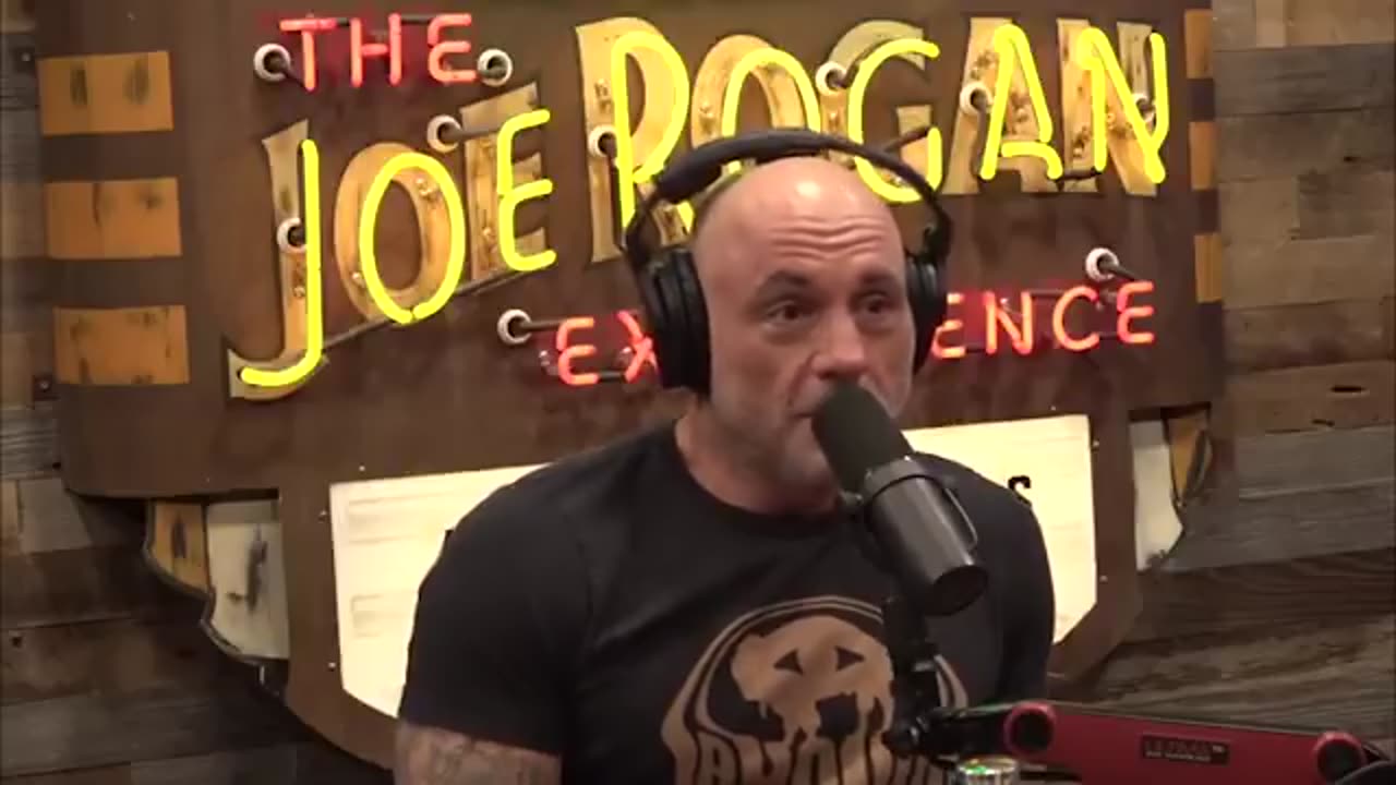 Joe Rogan: "You have people like Bill Gates saying that planting trees to deal with [CO2]...