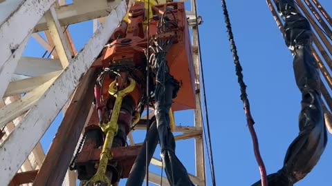 Hard at work #drillbabydrill #oilandgas