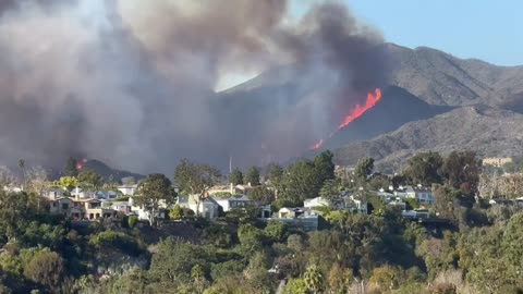 Fire in Palisades is Getting Worse