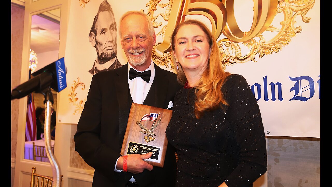 Maud Maron receives Republican Woman of the Year Award