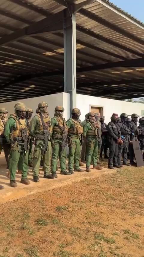 Visite de l'Académie internationale de lutte contre le terrorisme avec Birahima