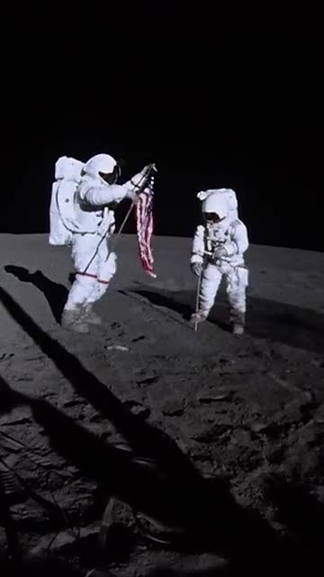 Som ET - 45 - Moon - Apollo 14 - U.S. Flag on the Moon