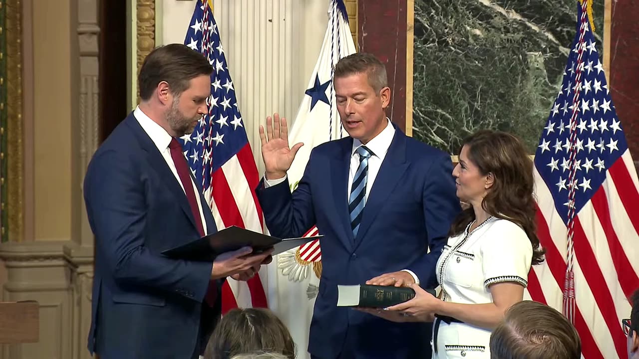 Vice President Vance Gives Oath to NEW Transportation Secretary Sean Duffy!