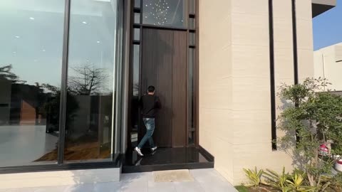 1 Kanal Most Beautiful PRO ULTRA MODERN STYLE Semi Furnished House For Sale In DHA6 Lahore