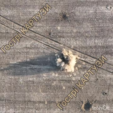 Foot crusher munition