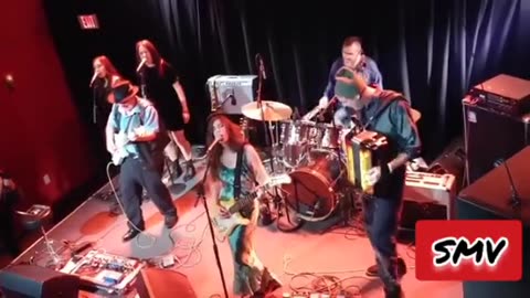 #ShittyMillennialVideos📱📹🎬 GITT 🧌🌲 - Center/Earth 🌍 @ Mississippi Studios Portland, OR 10/01/2018