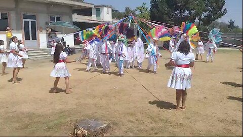 El Tradicional Baile de las Cintas