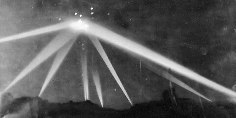 THE BATTLE OF LOS ANGELES - ANTI AIRCRAFT USED ON UFO