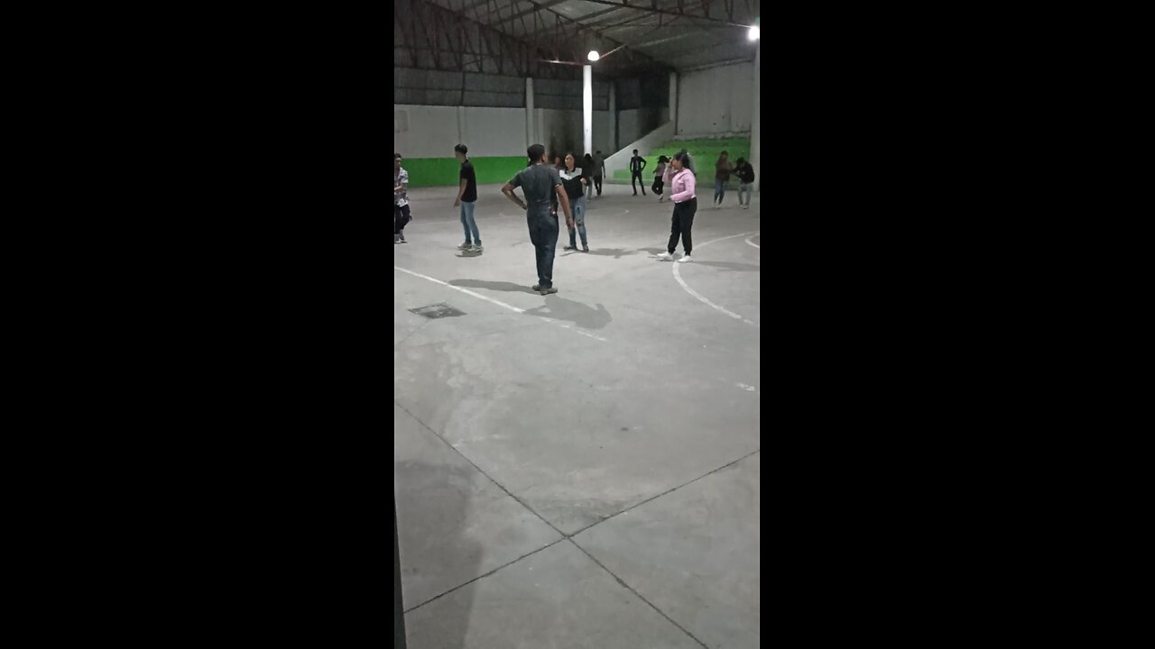 ensayo en la tarde noche camada Pichones