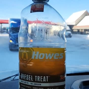 HE TURNED IT OFF WHY #ourtruckinglife #truckdrivers #reallifetruckers #snow #truckdriver